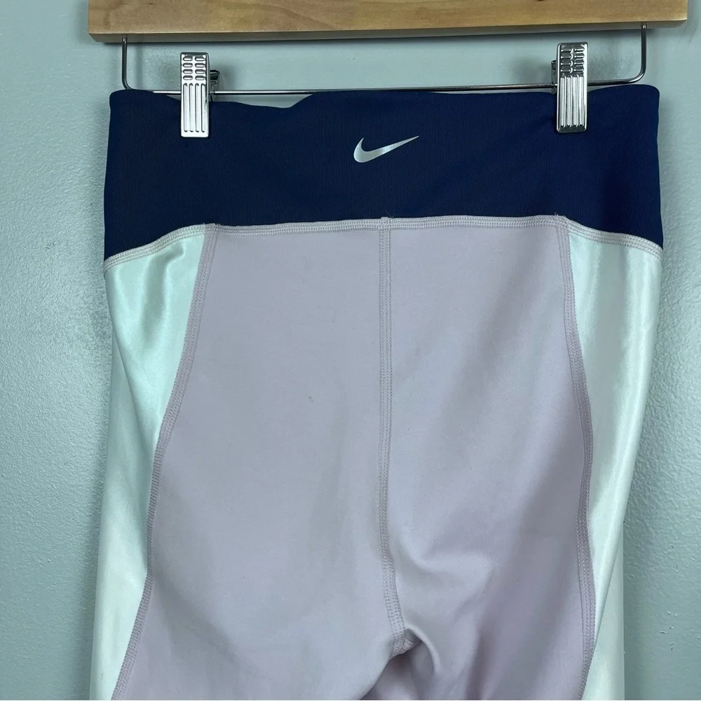 Nike Pro Women's Dri-Fit Pro Luxe 7/8 Training Leggings DA0958 Size M Activewear